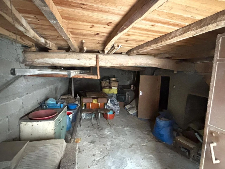 Moradia T2 para Venda em Covilhã Foto 3