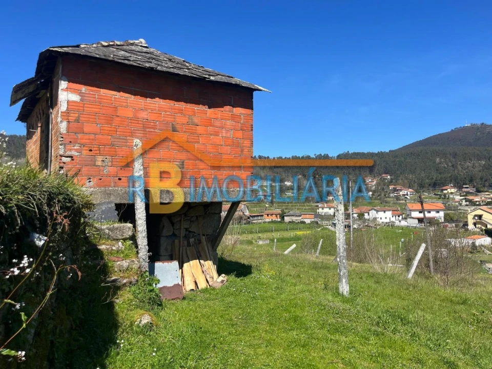 Quinta T3 para Venda em Moldes Foto 9