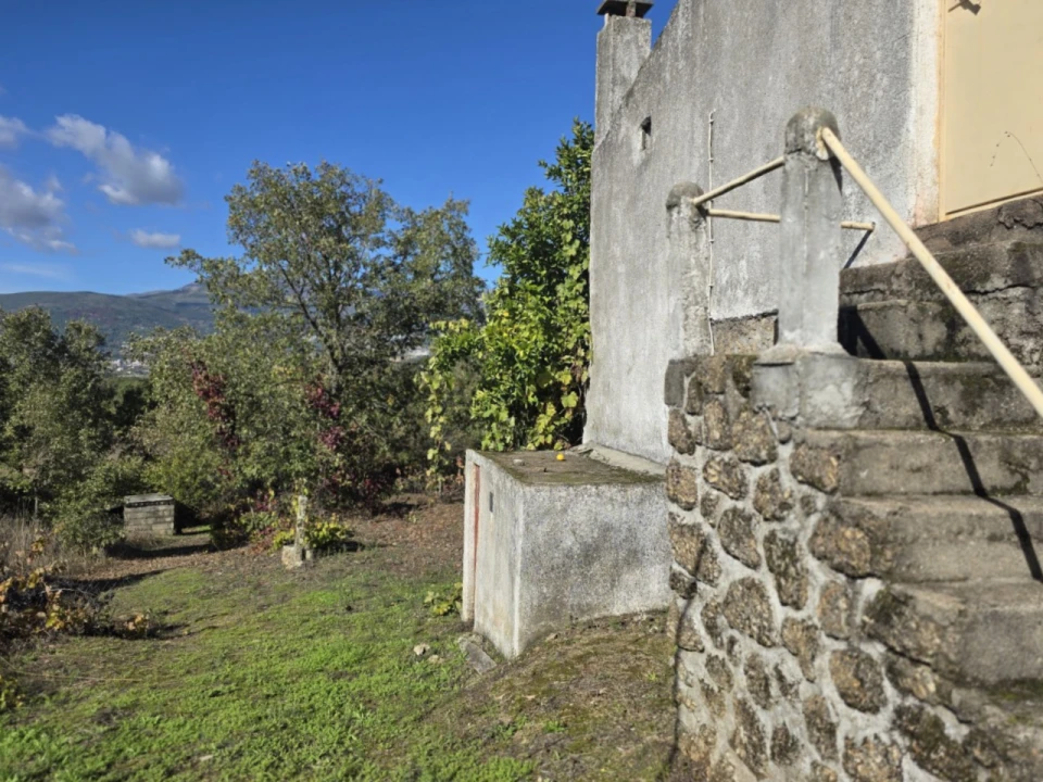 Quinta T1 para Venda em Ferro, Covilhã Foto 5