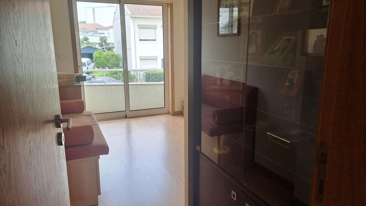 Moradia T4 para Arrendamento em Leça do Balio, Matosinhos Foto 13