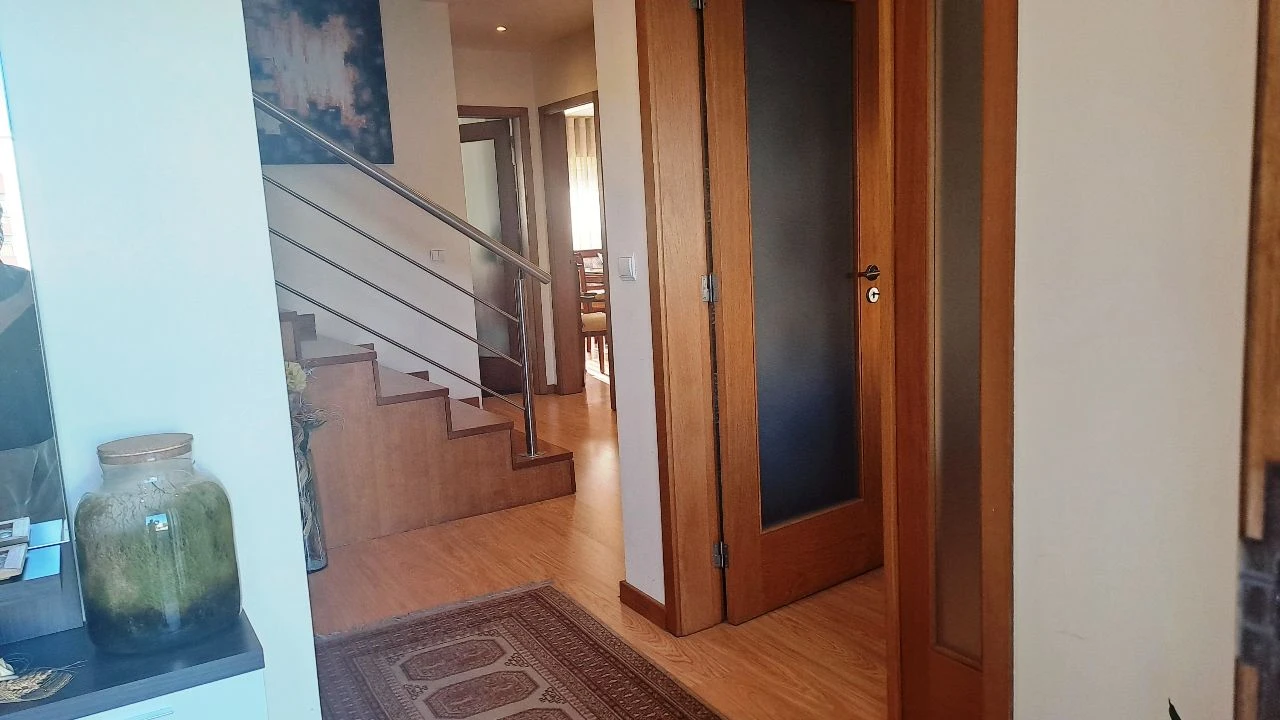 Moradia T4 para Arrendamento em Leça do Balio, Matosinhos Foto 28