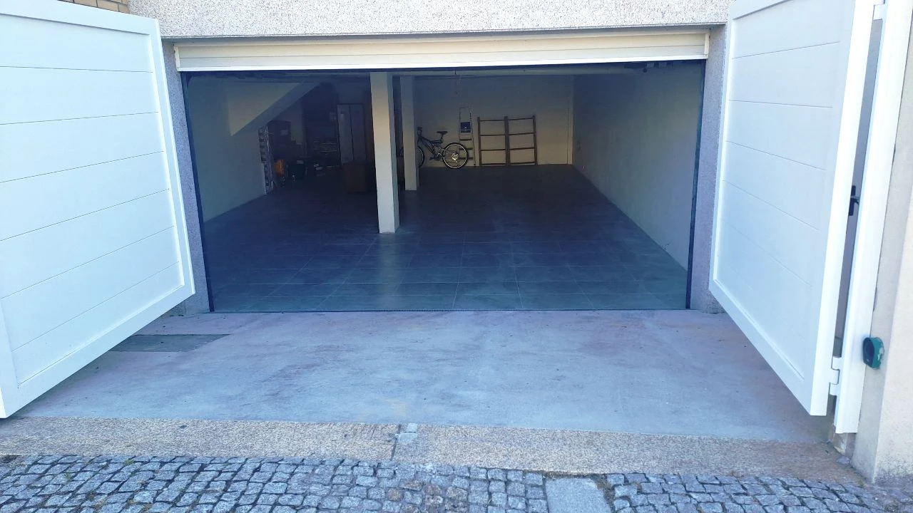 Moradia T4 para Arrendamento em Leça do Balio, Matosinhos Foto 33