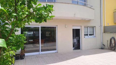 Moradia T4 para Arrendamento em Leça do Balio, Matosinhos