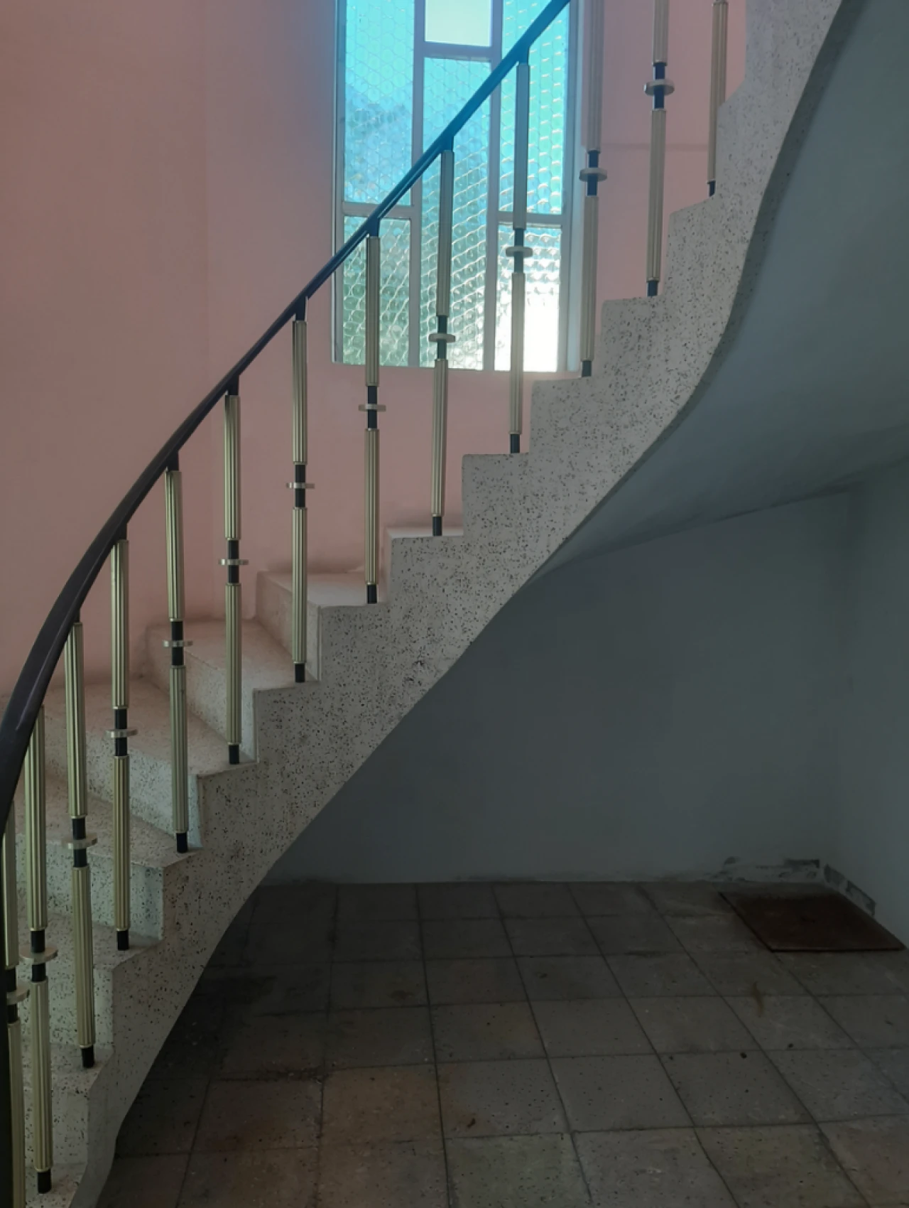 Armazém para Arrendamento em Vila Nova de Gaia Foto 4
