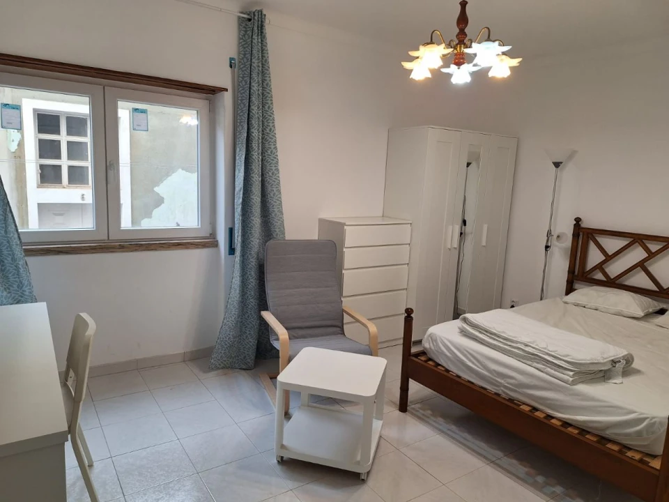 Apartamento T6 para Venda em Caldas da Rainha Foto 12