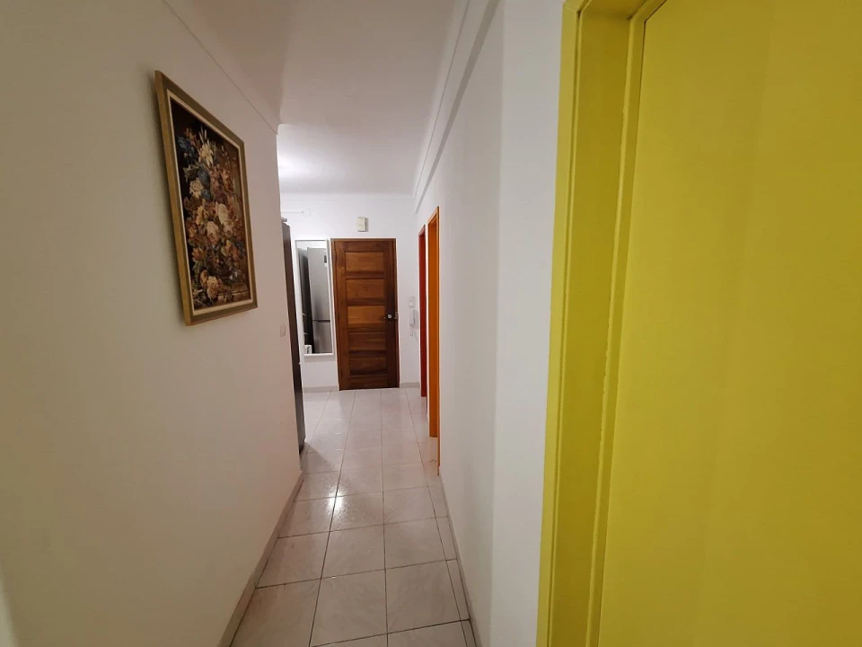 Apartamento T6 para Venda em Caldas da Rainha Foto 18
