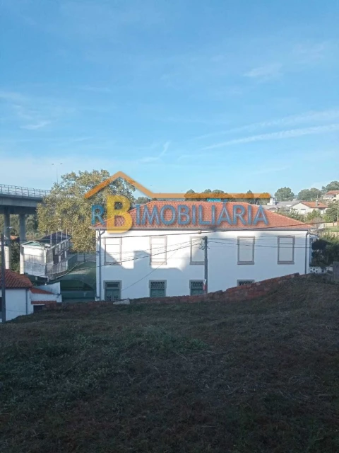Terreno P/ Prédio para Venda em Vila Nova de Gaia