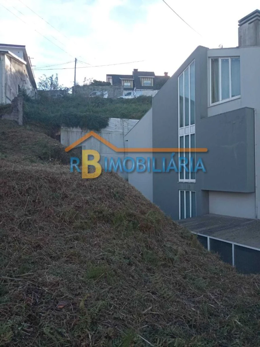 Terreno P/ Prédio para Venda em Vila Nova de Gaia Foto 6
