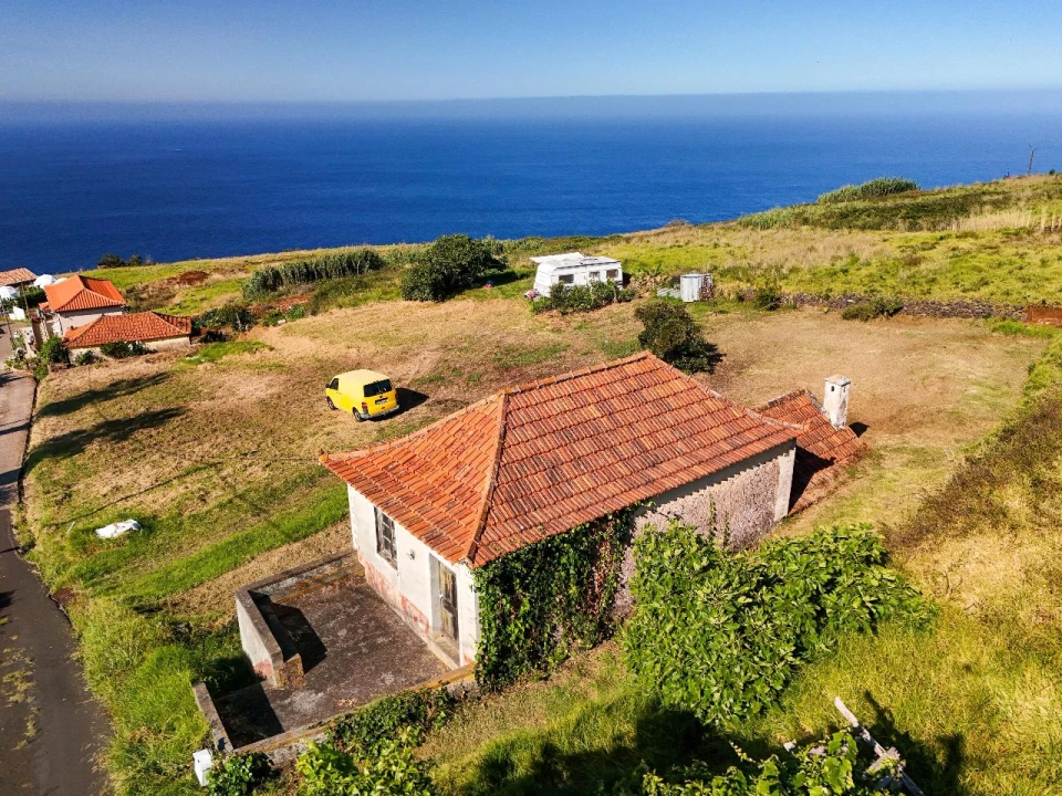 Moradia T2 para Venda em Prazeres Foto 21