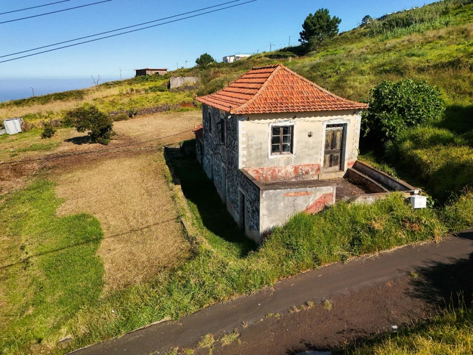 Moradia T2 para Venda em Prazeres Foto 22