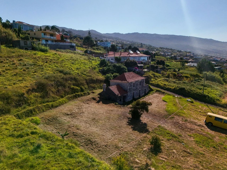 Moradia T2 para Venda em Prazeres Foto 25