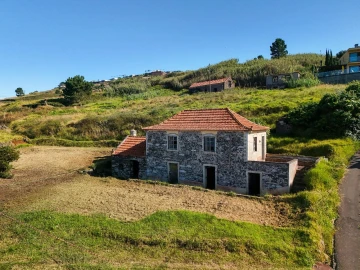Moradia T2 para Venda em Prazeres
