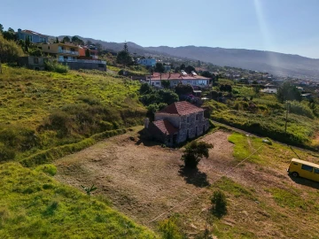 Moradia T2 para Venda em Prazeres