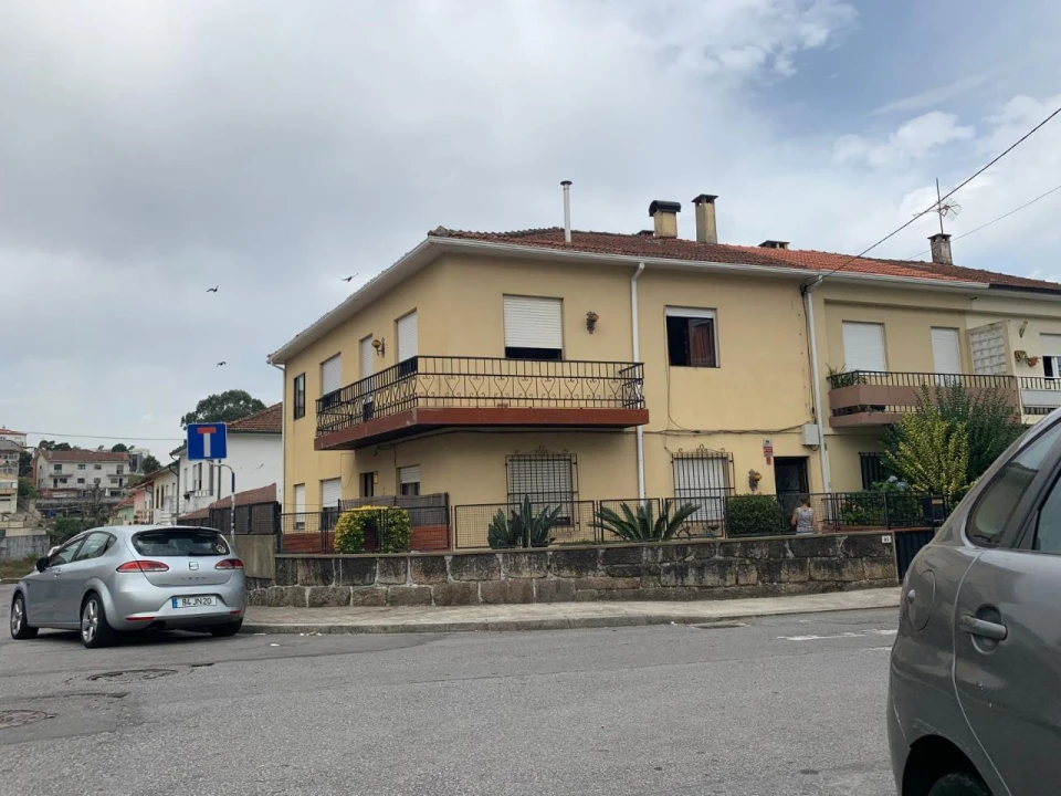Moradia T6 para Venda em Gondomar Foto 1