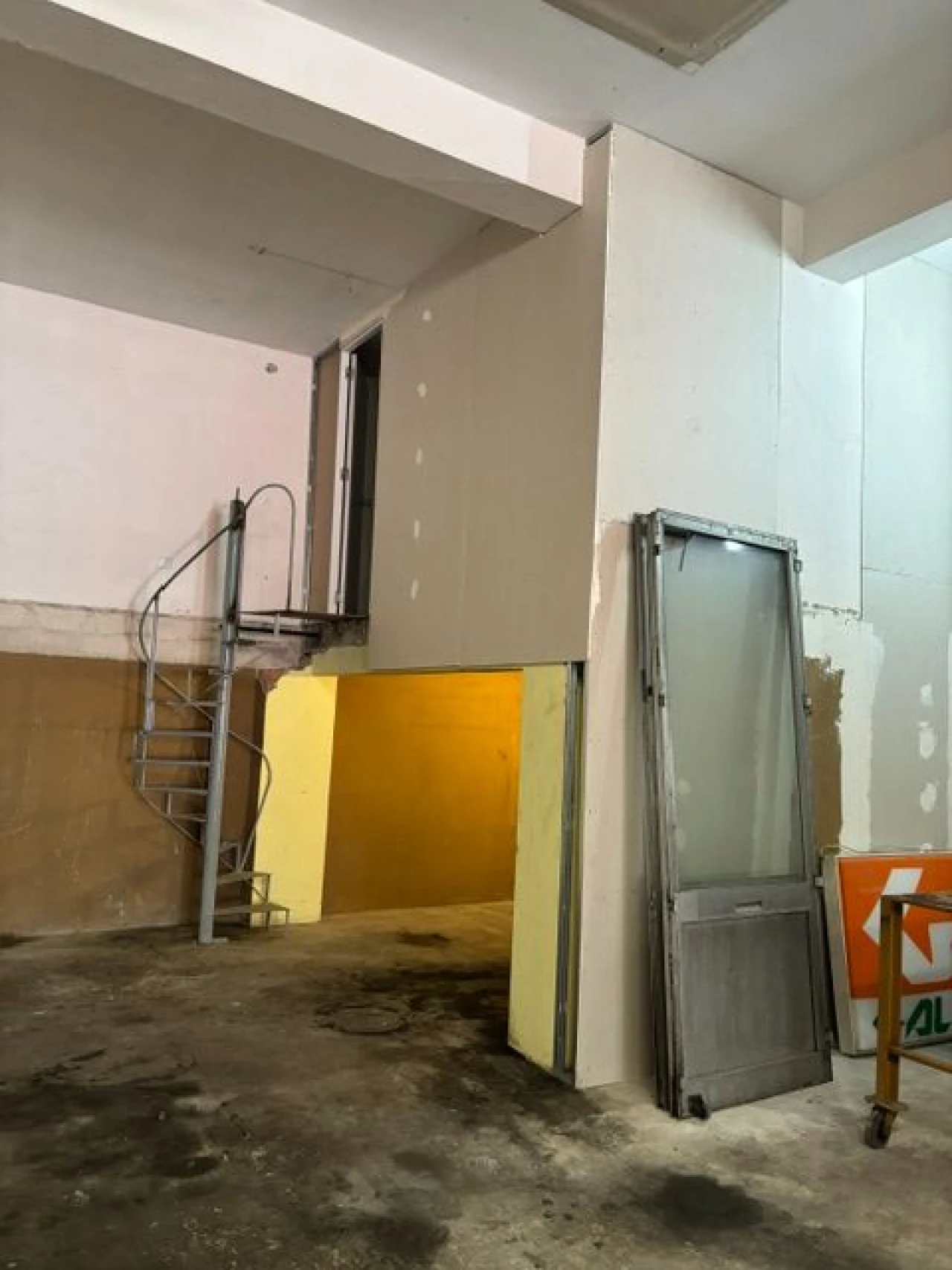 Armazém para Venda em Matosinhos Foto 1