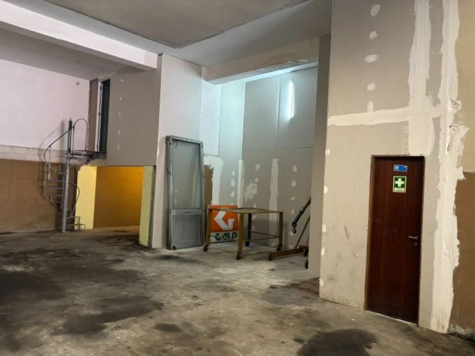 Armazém para Venda em Matosinhos Foto 3