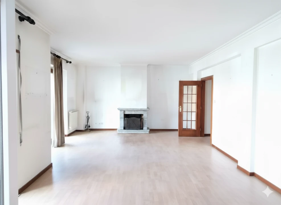 Apartamento T3 para Venda em Covilhã Foto 1