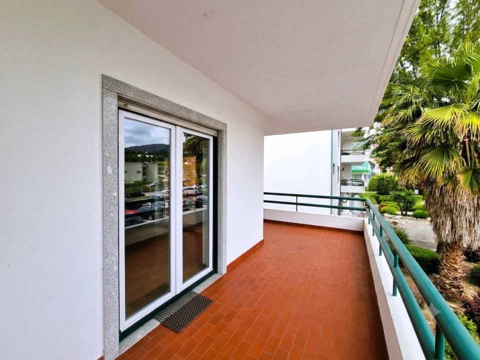 Apartamento T3 para Venda em Covilhã Foto 22