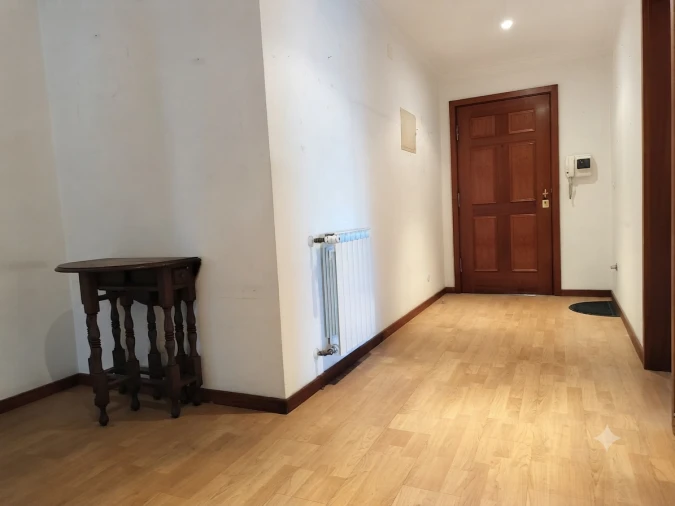Apartamento T3 para Venda em Covilhã Foto 4