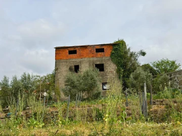 Terreno Misto para Venda em Póvoa de Lisboa