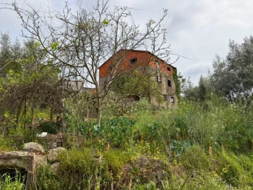 Terreno Misto para Venda em Póvoa de Lisboa
