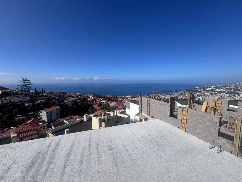 Moradia T4 para Venda em Funchal Foto 31