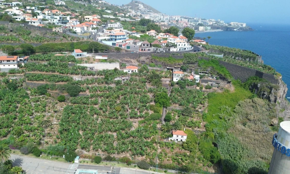 Terreno para Venda em Funchal Foto 9