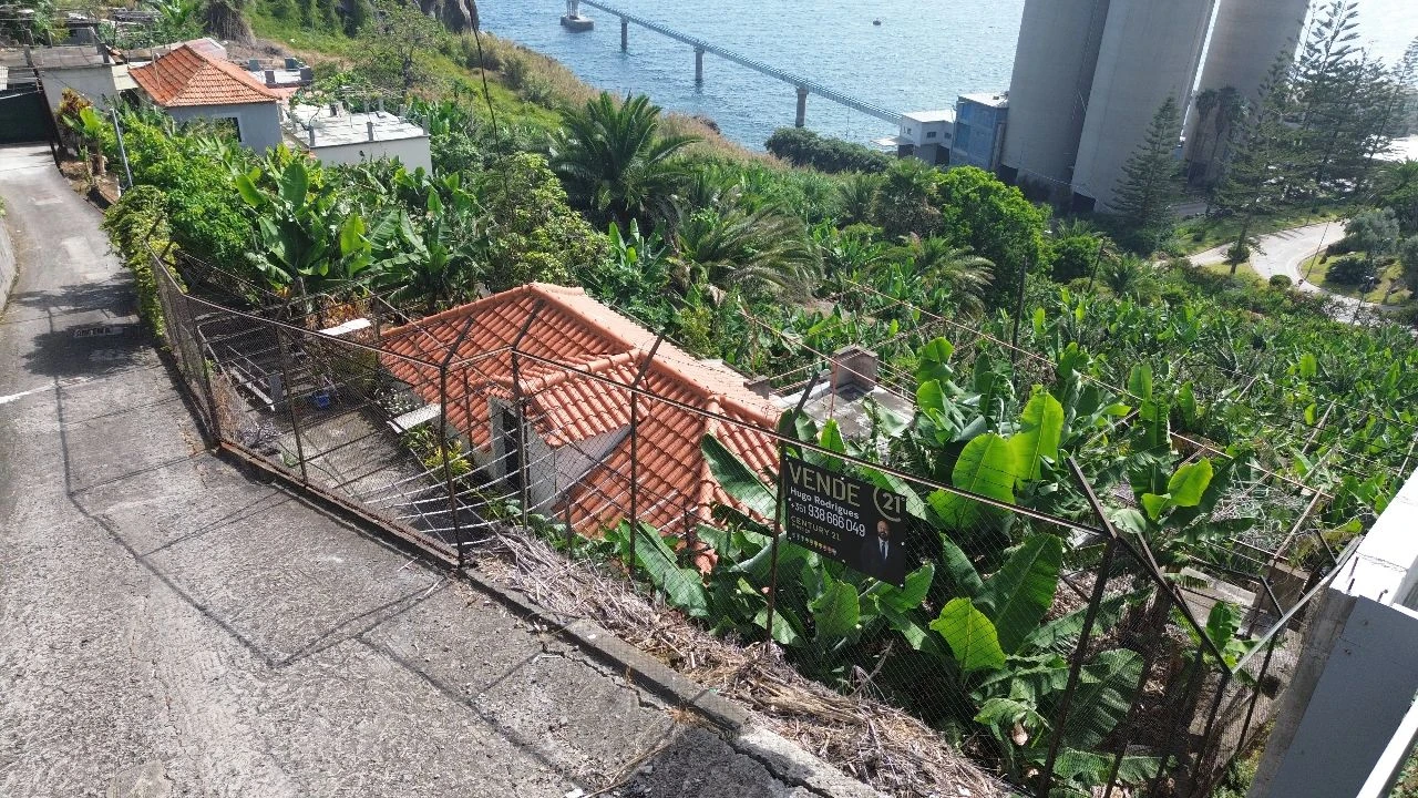 Terreno para Venda em Funchal Foto 14