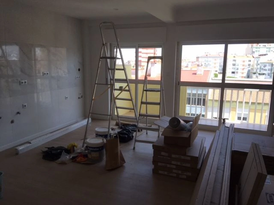 Apartamento T-3 para Venda em Mina de Água, Amadora Foto 15