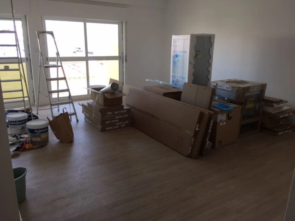 Apartamento T-3 para Venda em Mina de Água, Amadora Foto 19