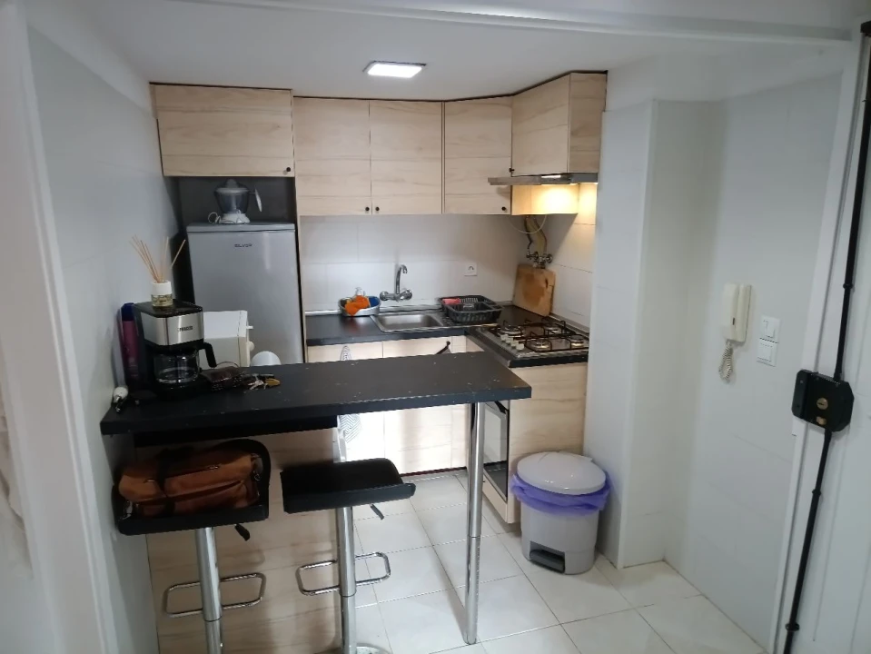 Apartamento T2 para Arrendamento em Almada Foto 6