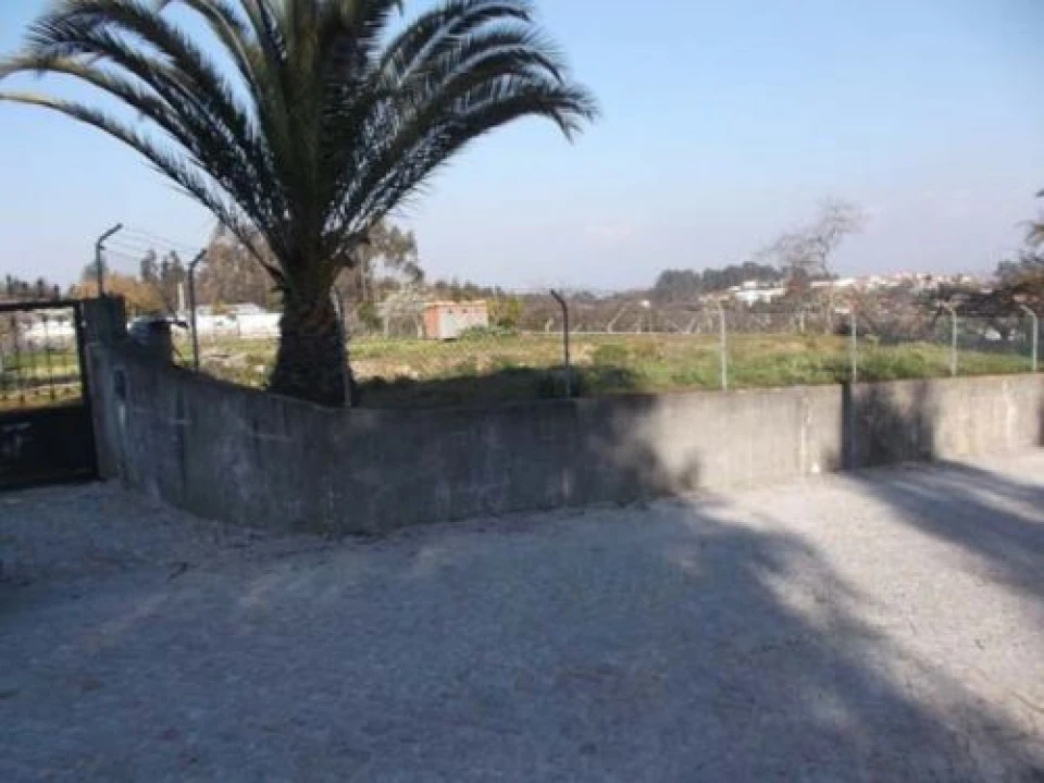 Terreno para Venda em São Mamede de Recezinhos Foto 3