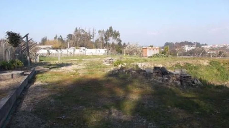 Terreno para Venda em São Mamede de Recezinhos