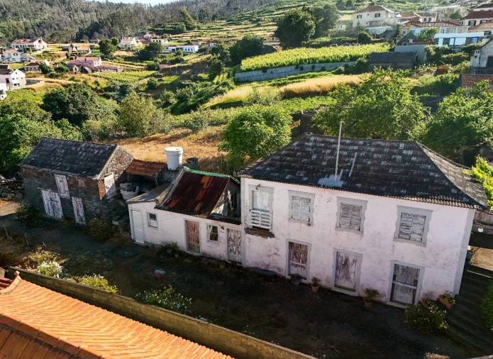 Moradia T3 para Venda em Fajã da Ovelha Foto 2