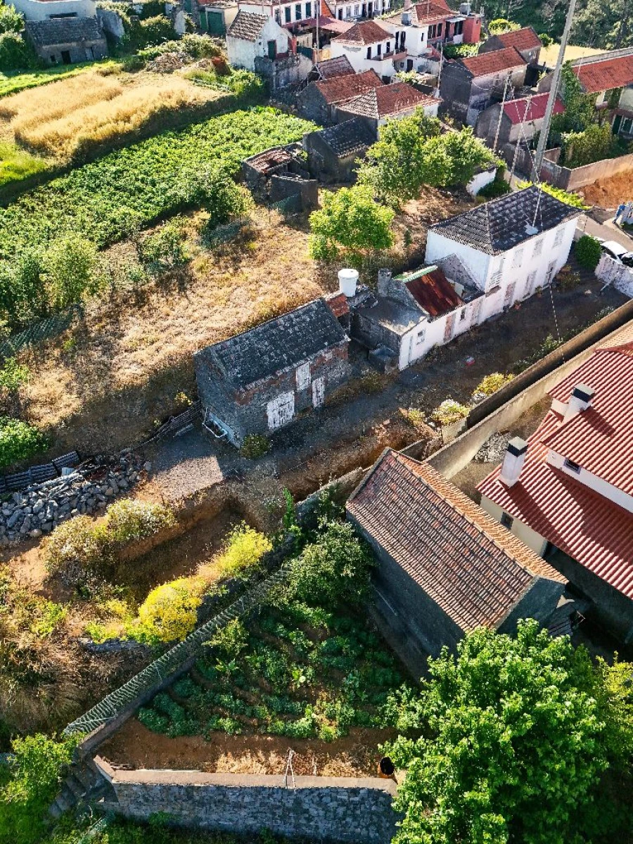 Moradia T3 para Venda em Fajã da Ovelha Foto 4