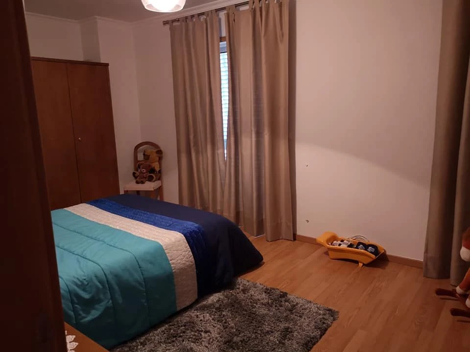 Moradia T4 para Venda em Meinedo Foto 5