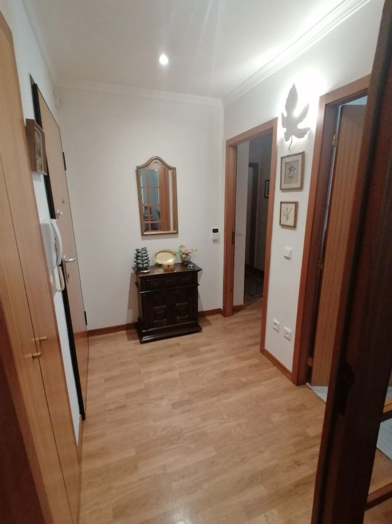 Apartamento T2 para Venda em Senhora da Hora Foto 2