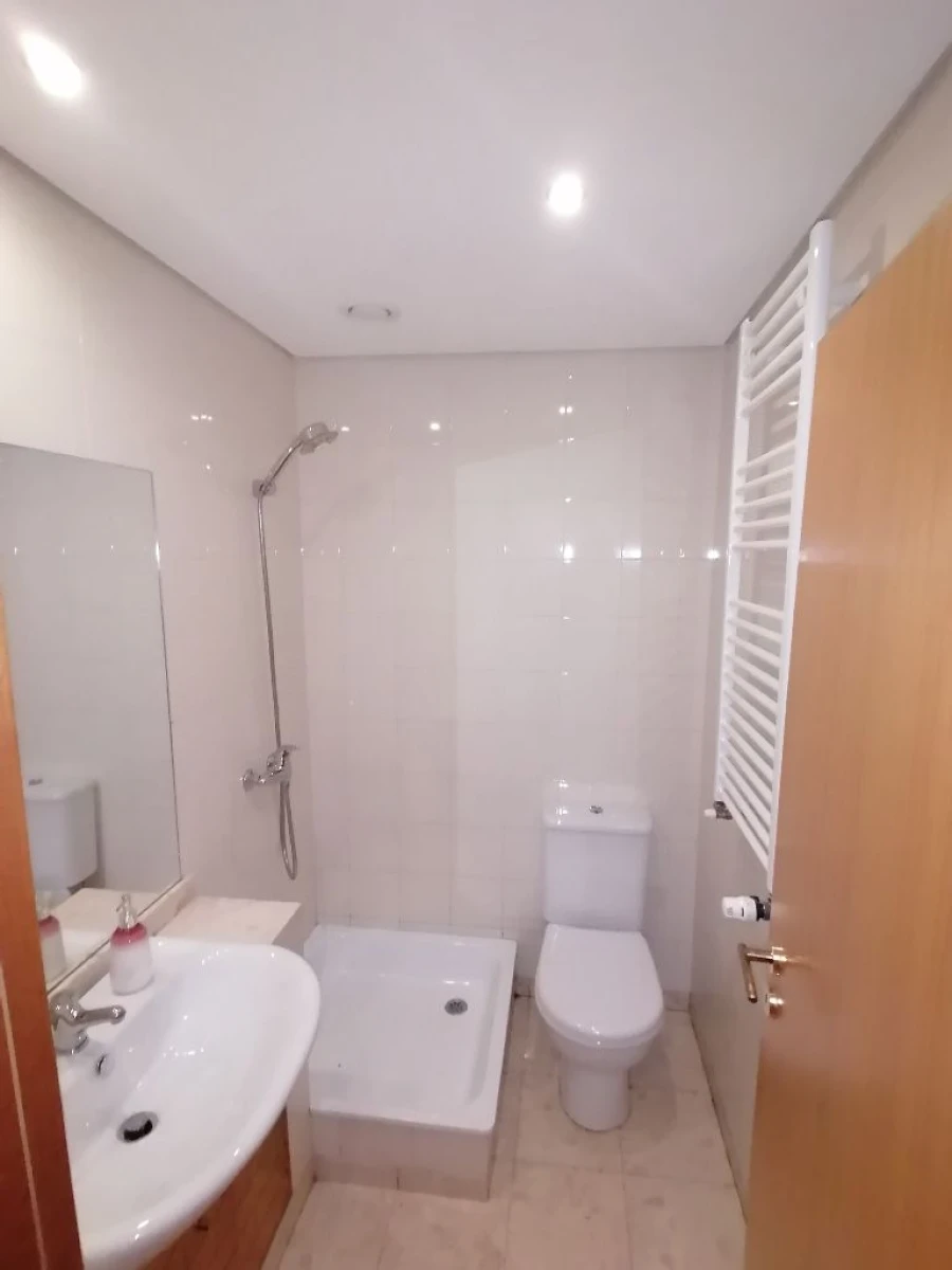 Apartamento T2 para Venda em Senhora da Hora Foto 7