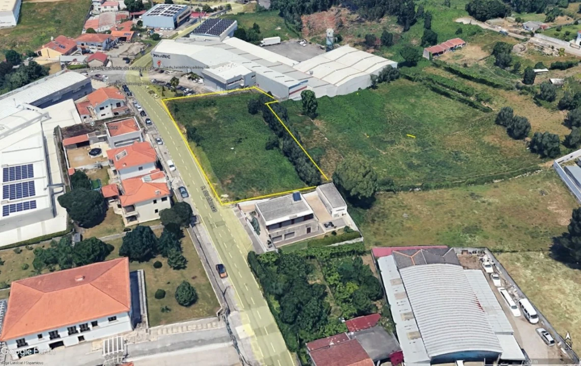 Terreno para Venda em São Pedro da Cova Foto 3