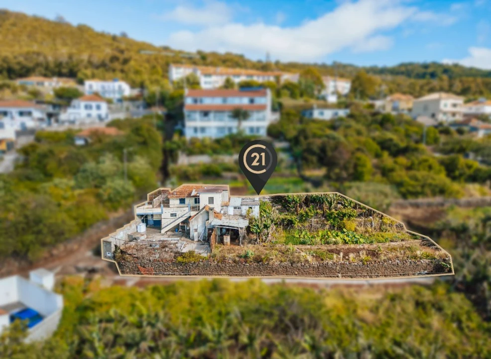Moradia T2 para Venda em Água de Pena Foto 1