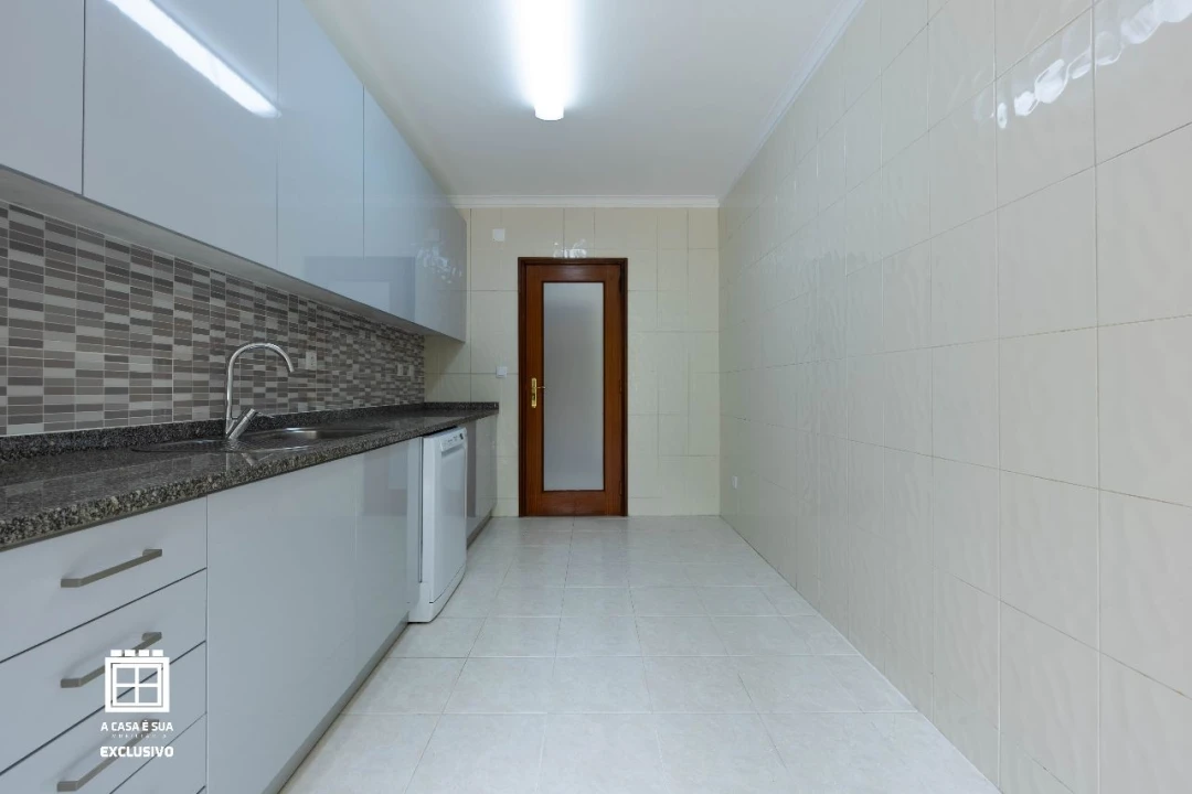Apartamento T3 para Venda em Vila Nova de Gaia Foto 1