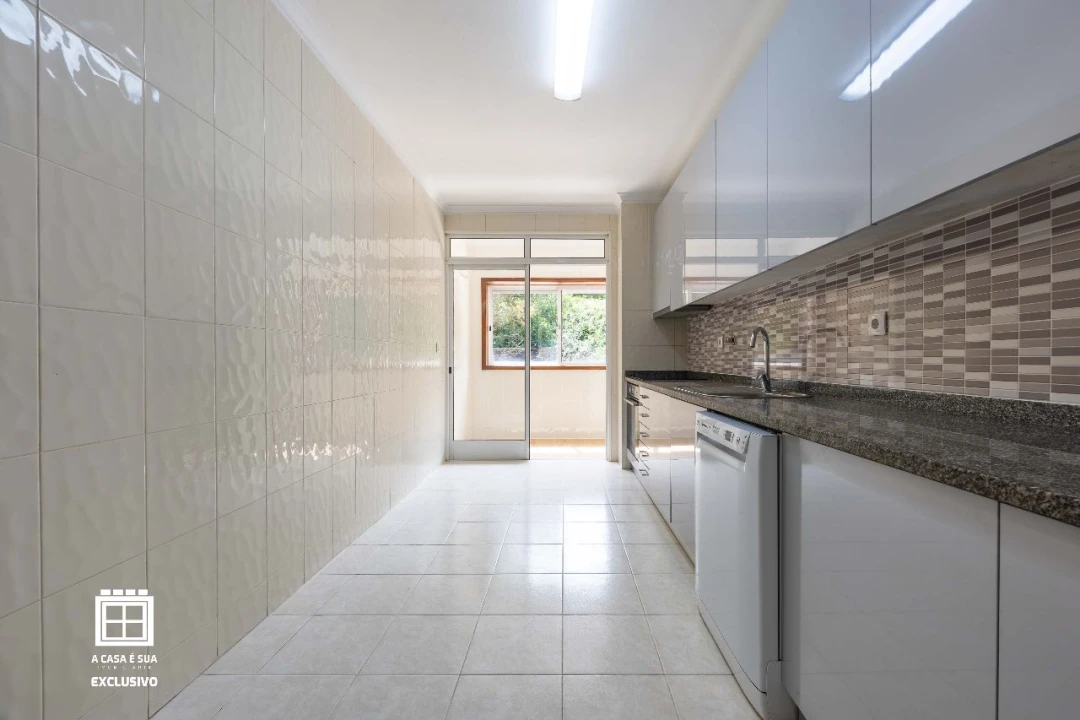 Apartamento T3 para Venda em Vila Nova de Gaia Foto 2