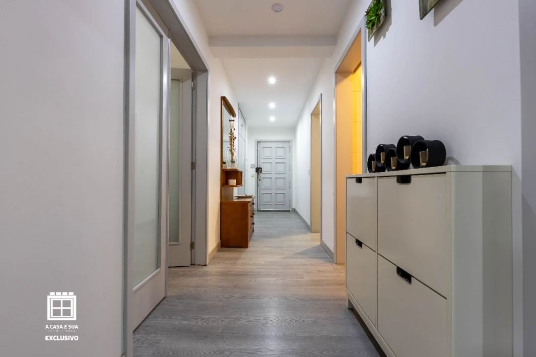 Apartamento T4 para Venda em Lourosa Foto 5