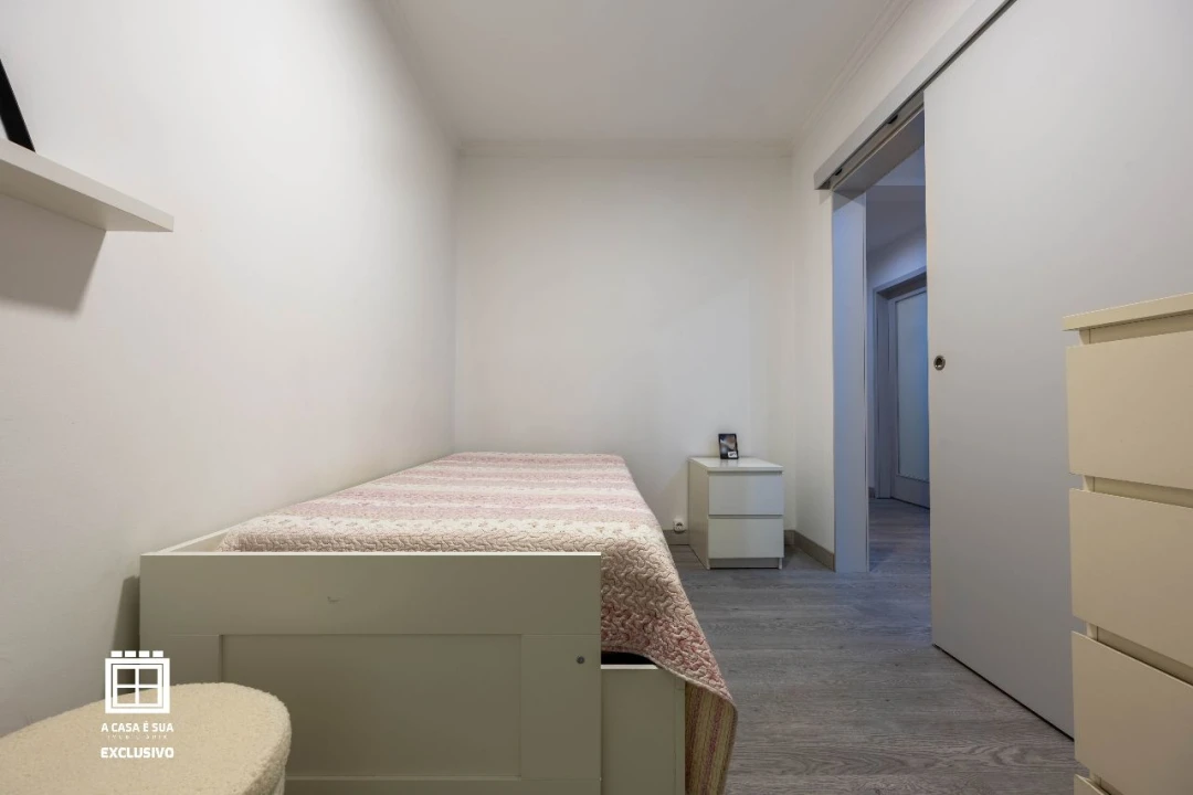 Apartamento T4 para Venda em Lourosa Foto 32