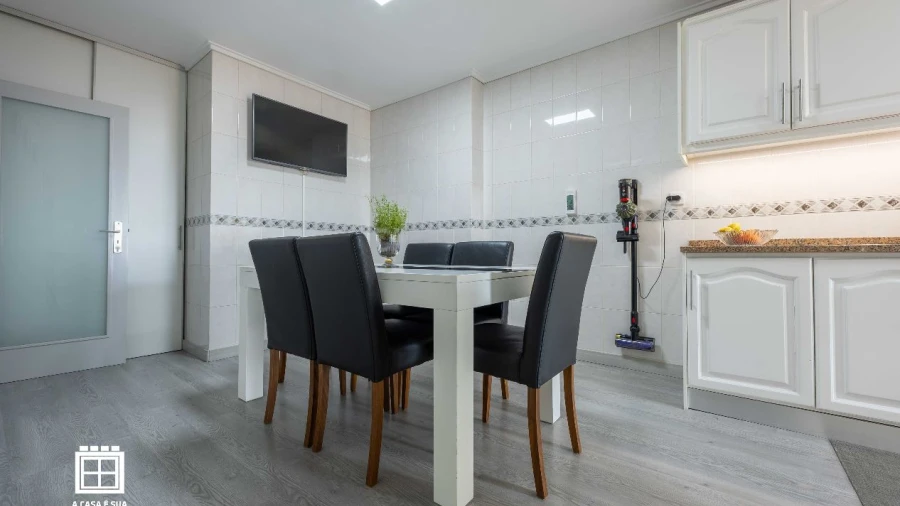 Apartamento T4 para Venda em Lourosa