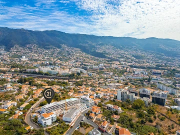 Apartamento T3 para Venda em Funchal