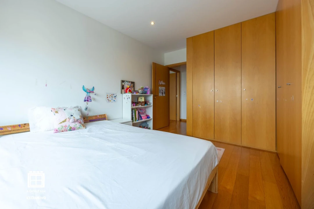 Apartamento T2 para Venda em Santa Maria da Feira Foto 6