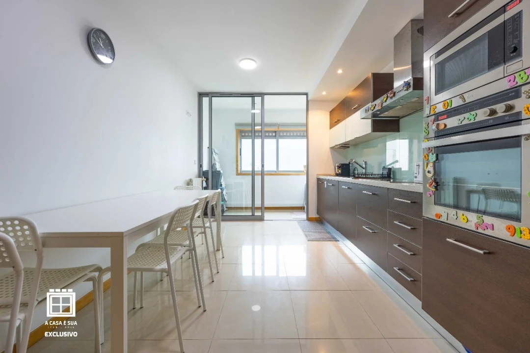 Apartamento T2 para Venda em Santa Maria da Feira Foto 30