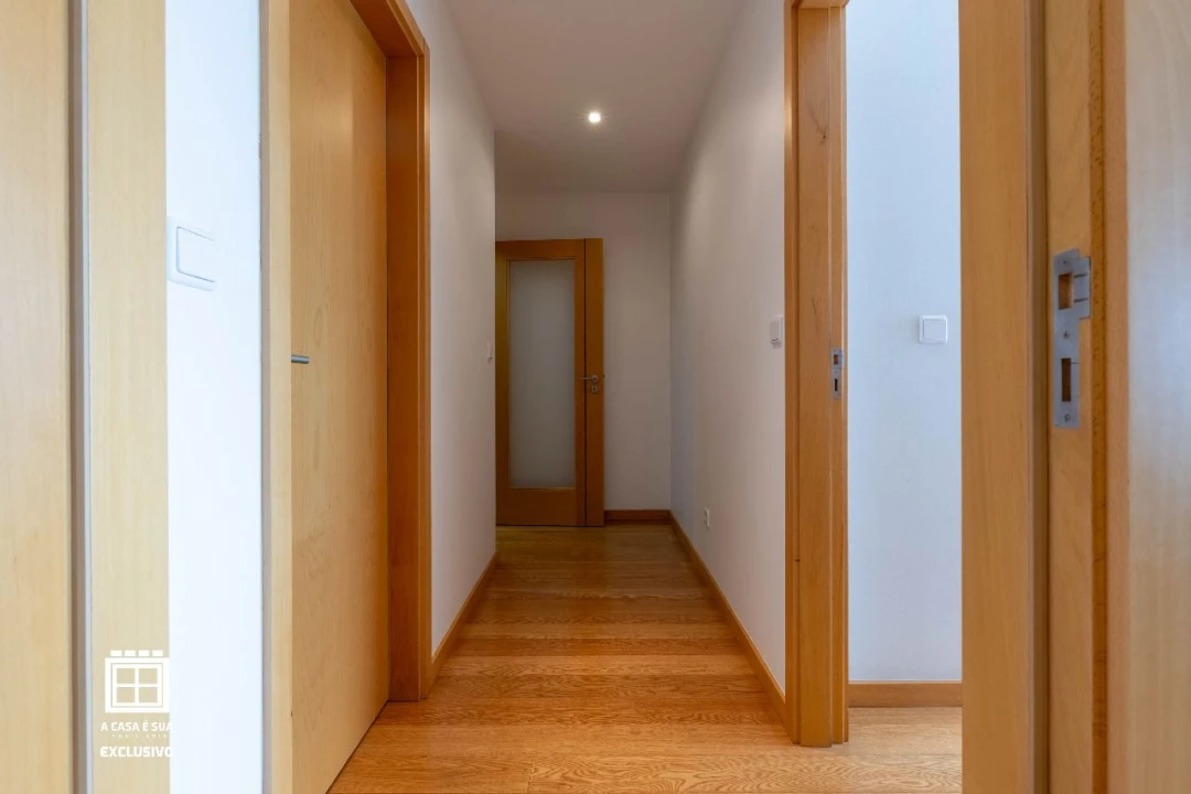 Apartamento T2 para Venda em Santa Maria da Feira Foto 41