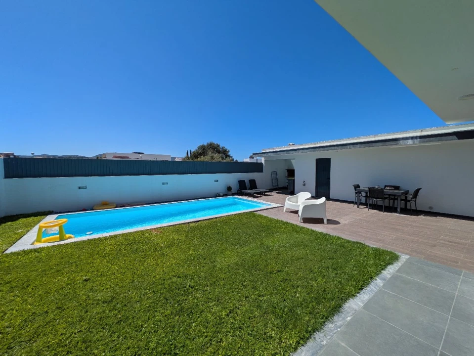Moradia T3 para Venda em Azeitão Foto 9